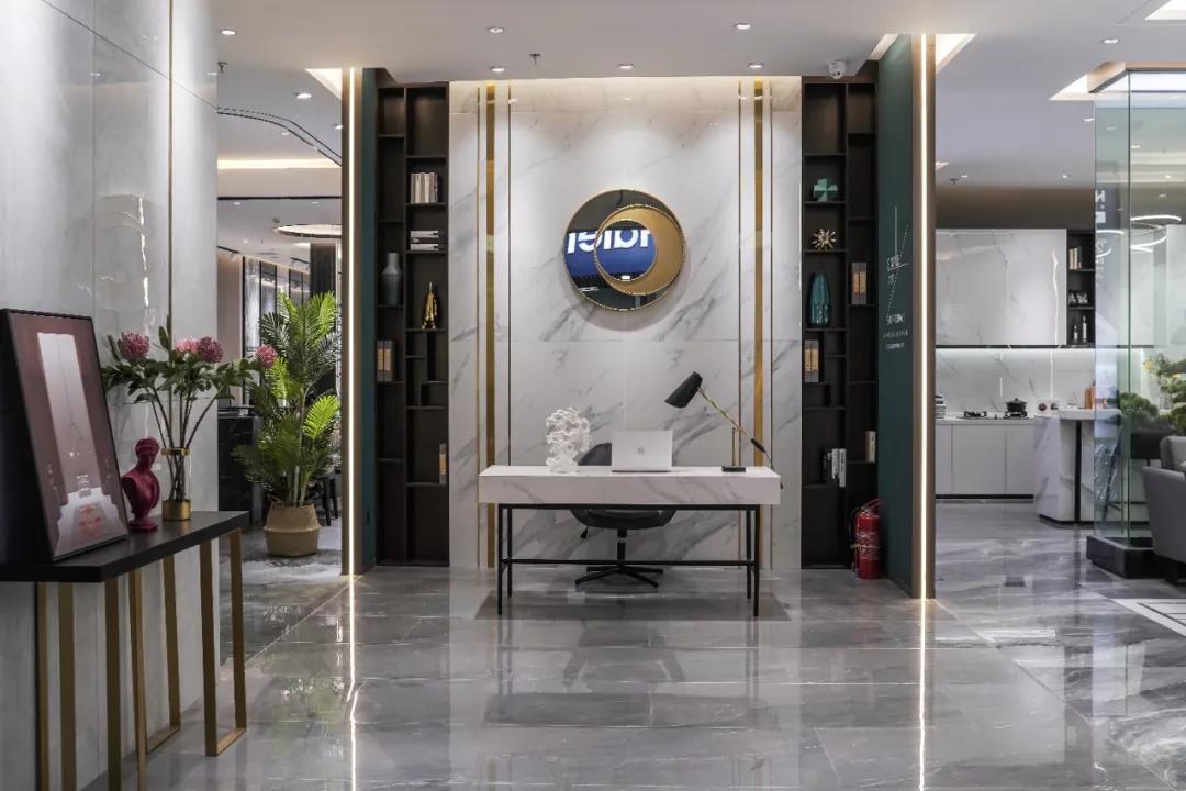 廈門(mén)旗艦店耀世起航